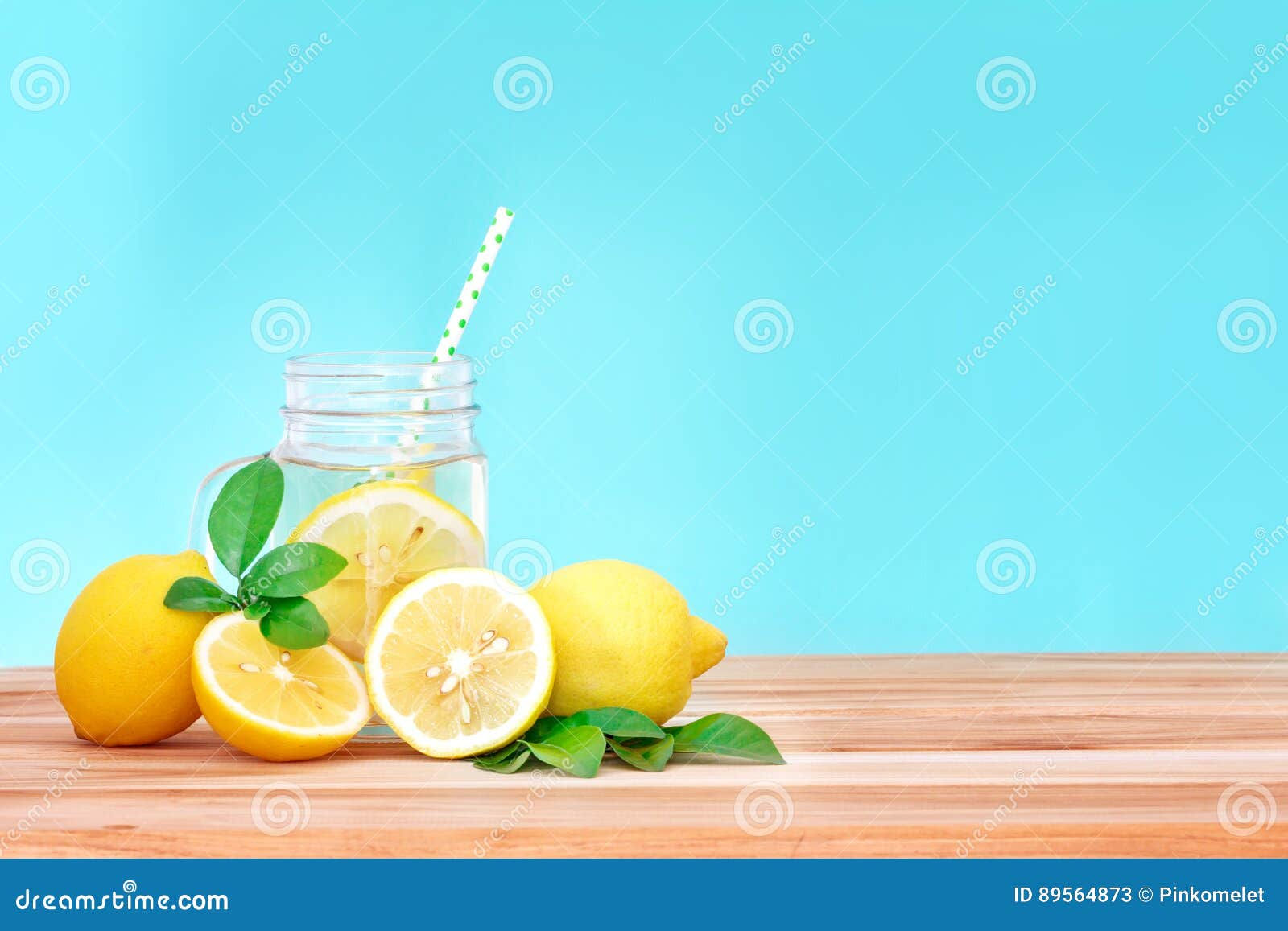 Wallpaper #GGfpAZMBSpphPi3-Wa1b11 Citrus Lemonade Water with Lemon Sliced Healthy and Detox Wat Stock