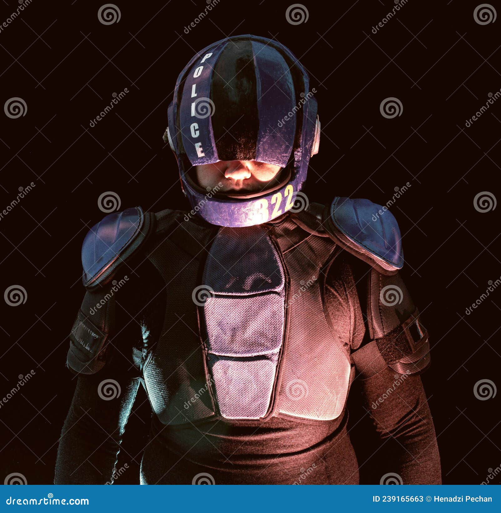 Wallpaper #SFiqNJMBzN9vxX34OT0M144 Cyberpunk Future Concept Police Officer Stands in Boxing Pose and
