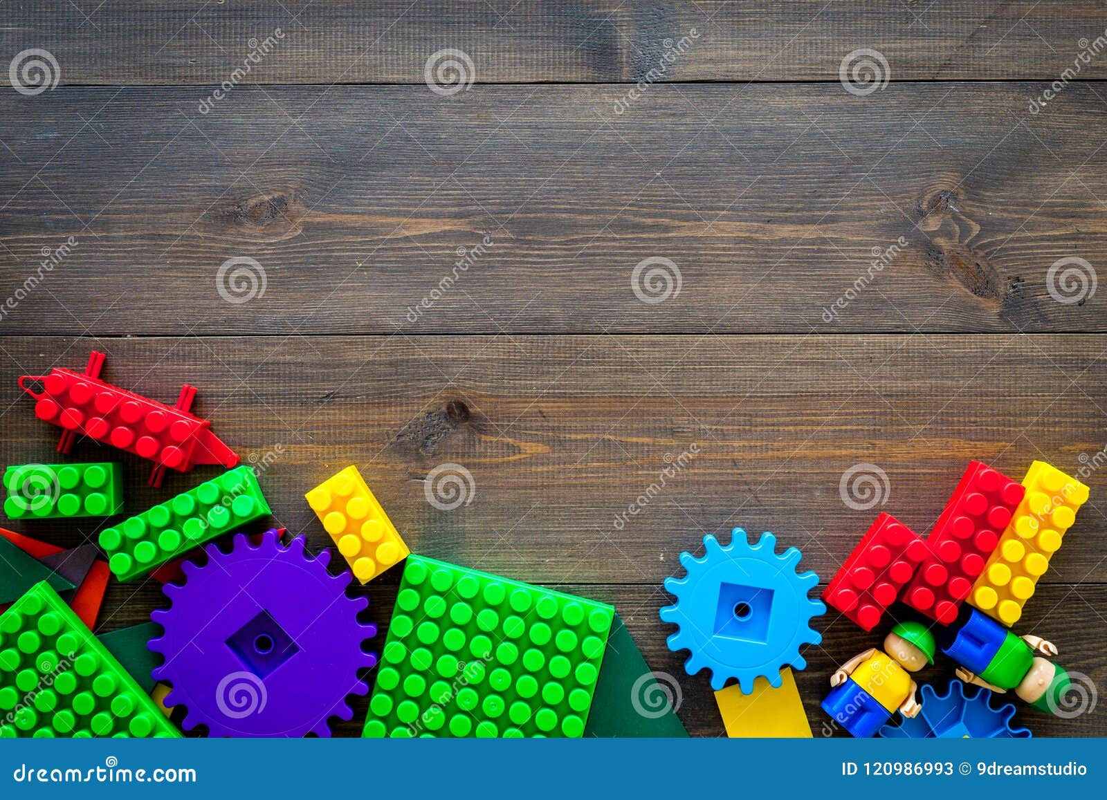 Wallpaper #HgPtYpMBpyOg8YnEB9Sq186 Colored Construction Toys for Children Mockup Lego Blocks Minifigures