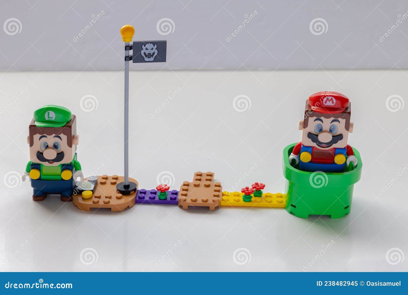 Wallpaper #Kx3VLZMBlOZrFDOkdNK052 Lego Mario and Luigi Figure Interactive Brick Game Editorial Image