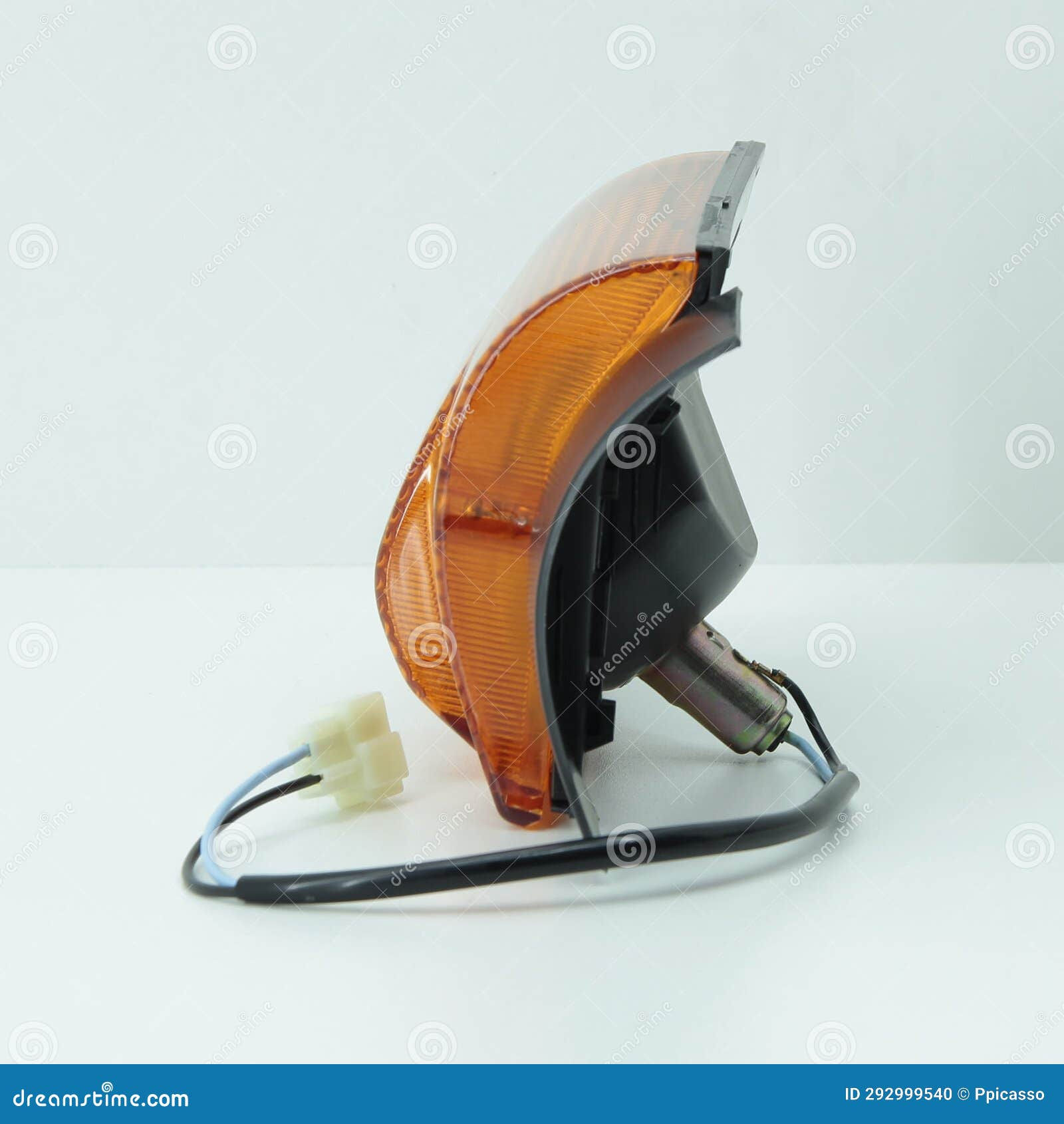 Wallpaper #sGeQ7ZIBSpphPi3-R1hi192 Car Headlight on a White Background Stock Photo Image of Front