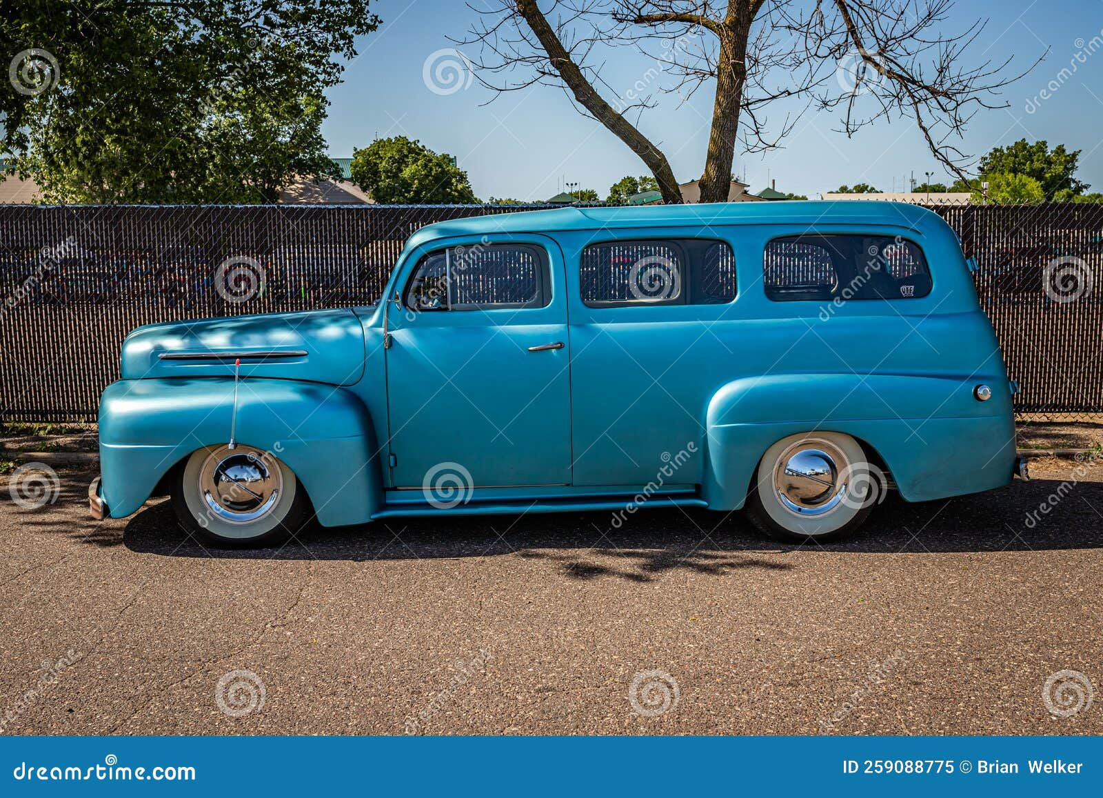 Wallpaper #1hpST5MB1yWOL4qgwH7k226 Customized 1948 Ford F1 Panel Truck Editorial Image Image of