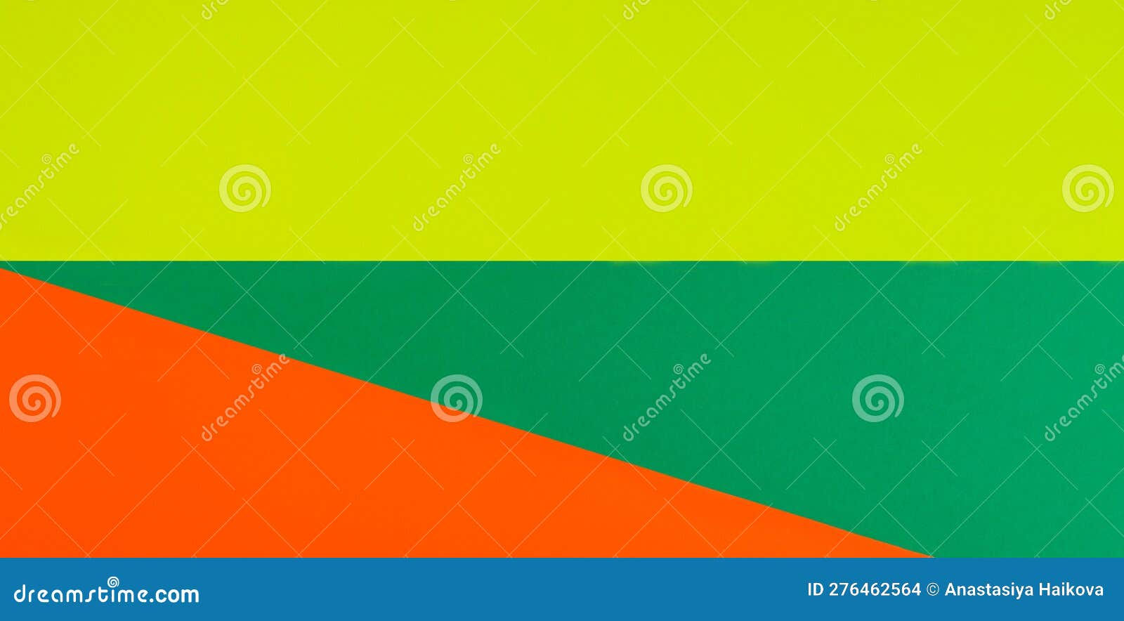Wallpaper #F2jUHpMBSpphPi3-Fion97 Geometry Orange Spider in the Center of a Spider Web Royalty Free