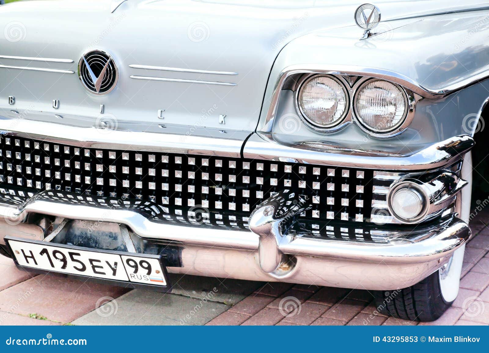 Wallpaper #SCzLSZMB0E1QgA7wqPTc42 Classic Old Car Close Up Front Right View Editorial Stock Photo Image