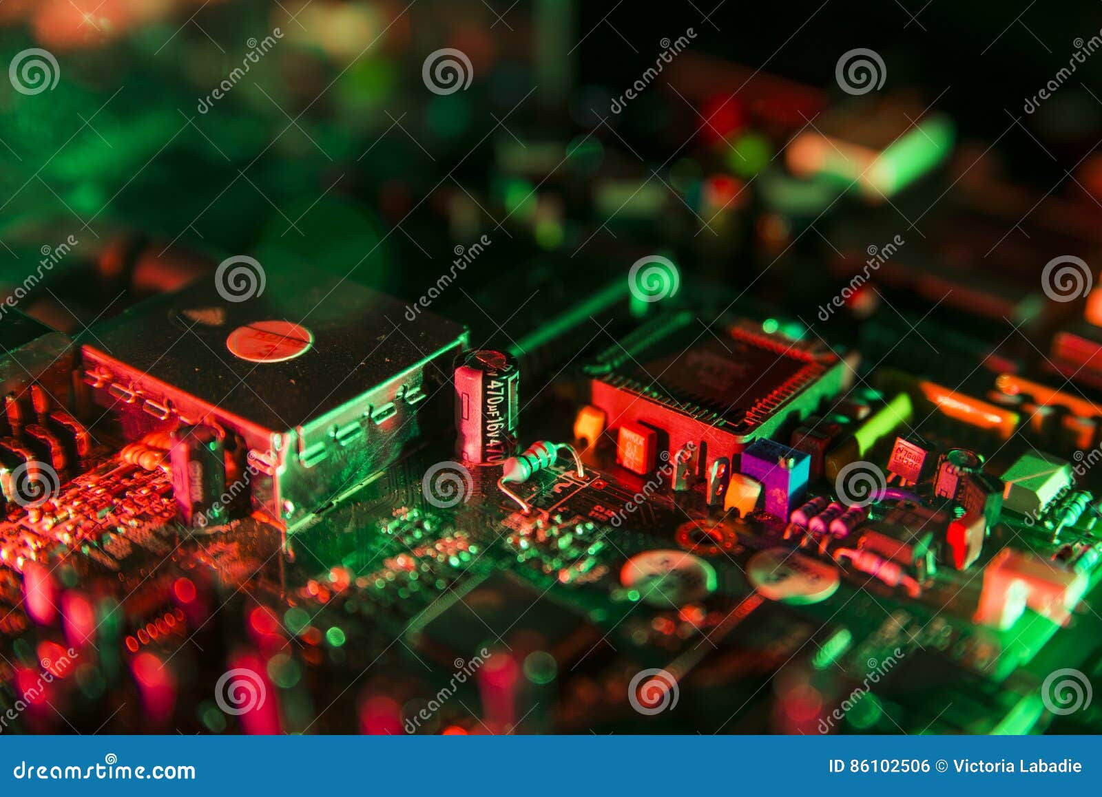 Wallpaper #WGh6GZMBSpphPi3-IxeB464 Cybernetics Stock Photo Image of Ladtop Chip Bank 86102506