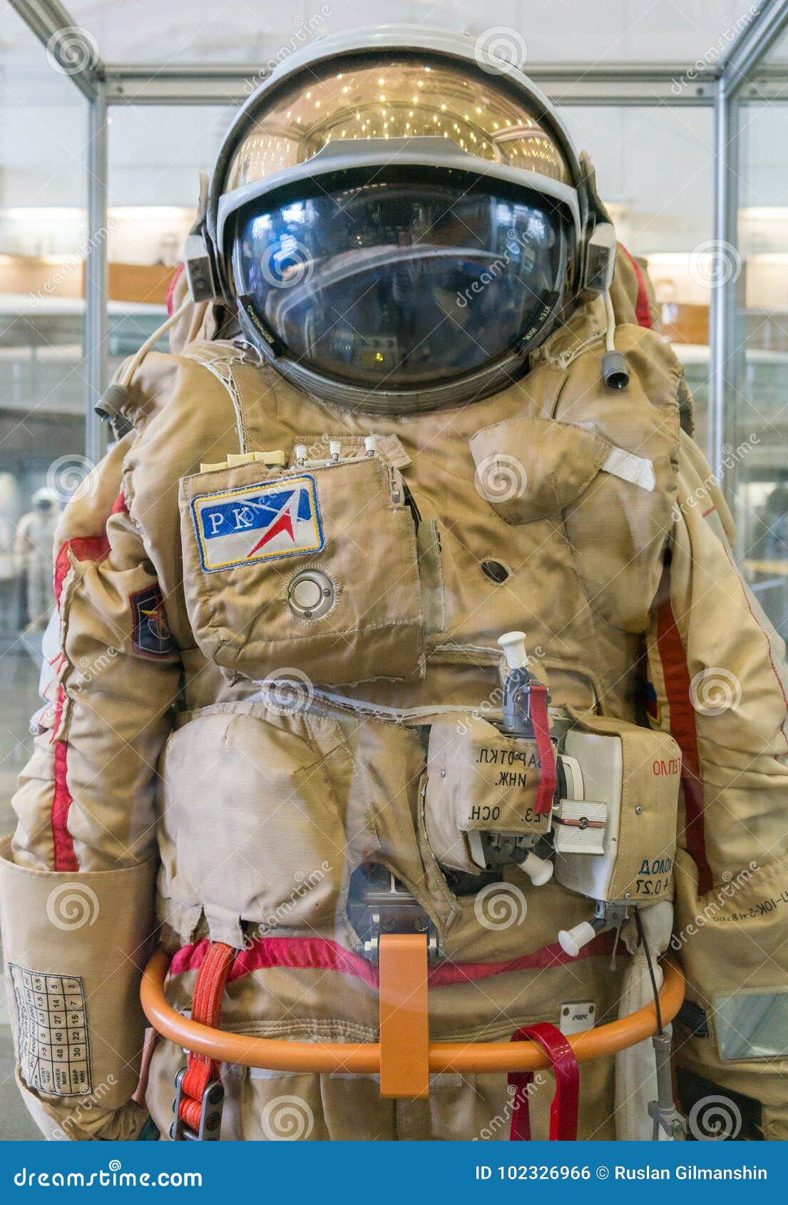 Wallpaper #Bh24K5MBlOZrFDOkqcgC190 Kaluga Rusland 17 September 2017 Russische Astronaut Spacesuit in