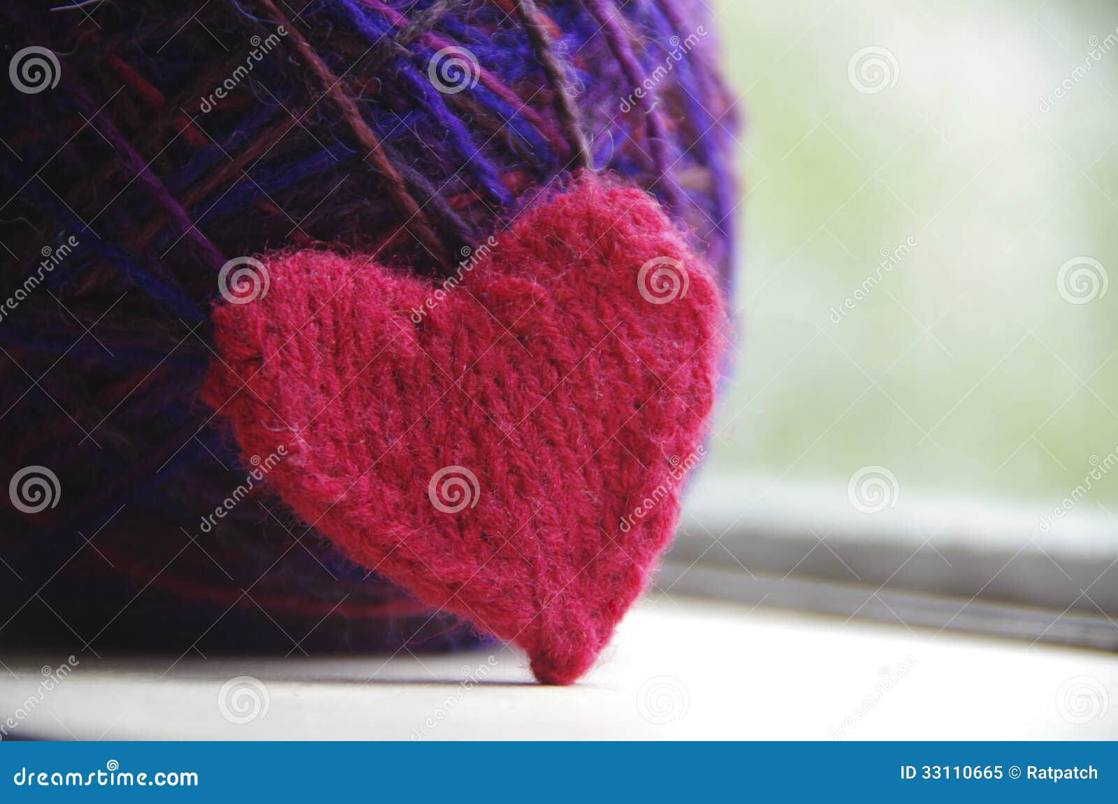 Wallpaper #HGdy7ZIBSpphPi3-_1jy332 Knitted Heart Stock Image Image of Warm Weaving Homemade 33110665