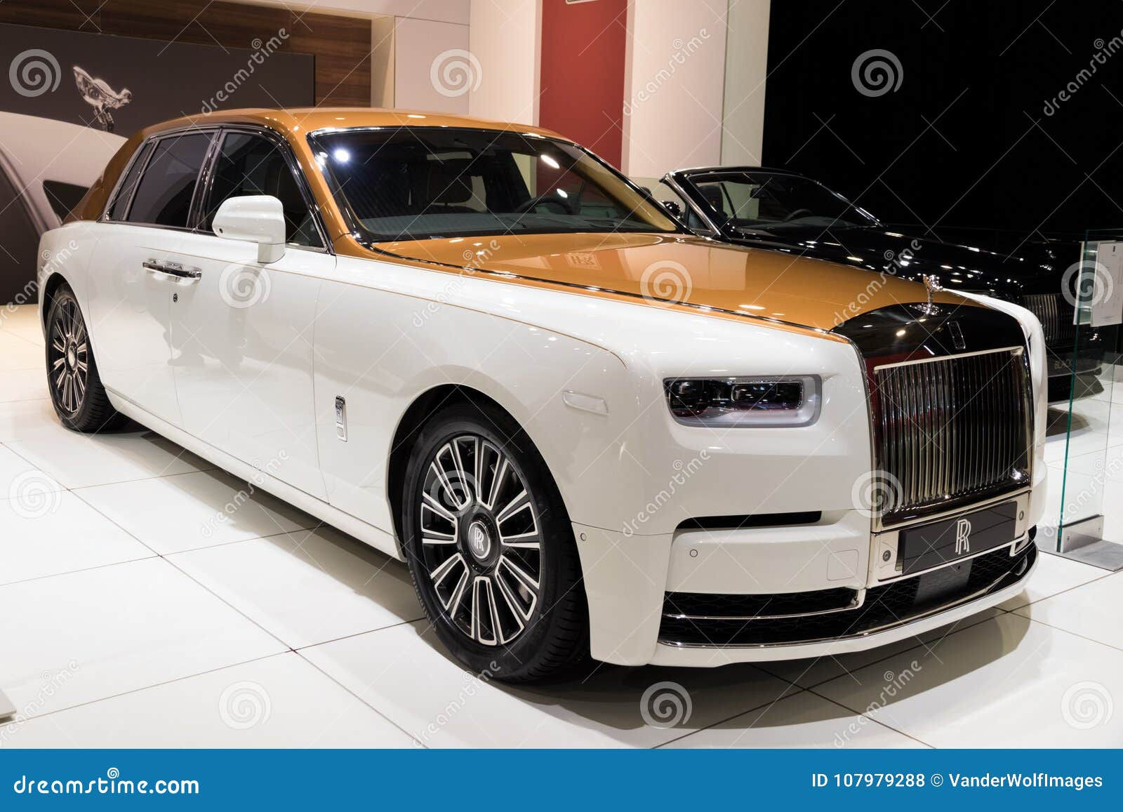 Wallpaper #B2gyGJMBSpphPi3--RJS29 Rolls Royce Phantom Luxury Saloon Car Editorial Stock Photo Image of
