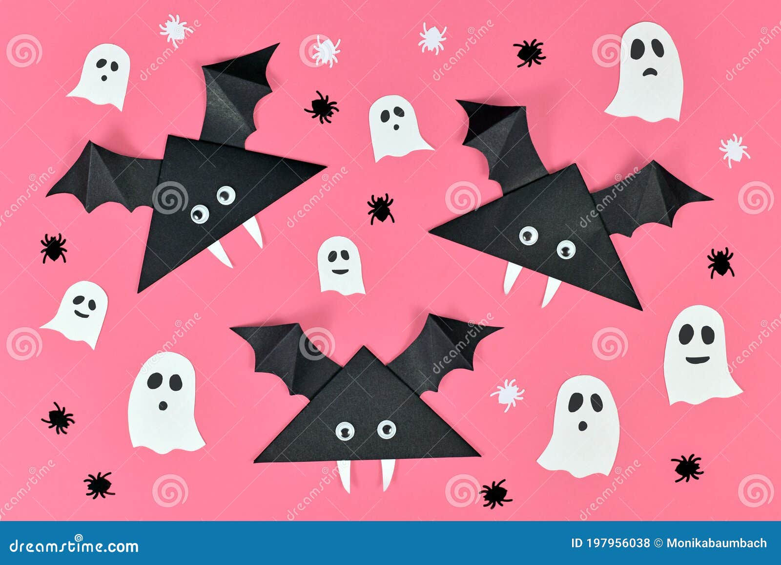 Wallpaper #r3KDMpMBX2lk1u3ogFrF260 Black Paper Vampire Bats with Funny Googly Eyes and and Ghosts and