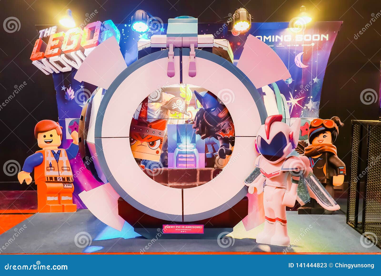 Wallpaper #K2de9JIBSpphPi3-y3rn240 A Beautiful Standee of a Movie Called the Lego Movie 2 Display Showing
