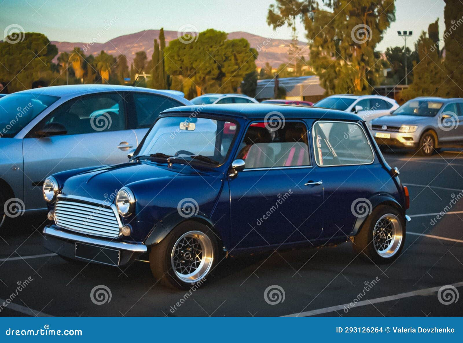 Wallpaper #DWd__ZIBSpphPi3-j5zr235 Blue Mini Cooper Editorial Stock Image Image of Blue 293126264