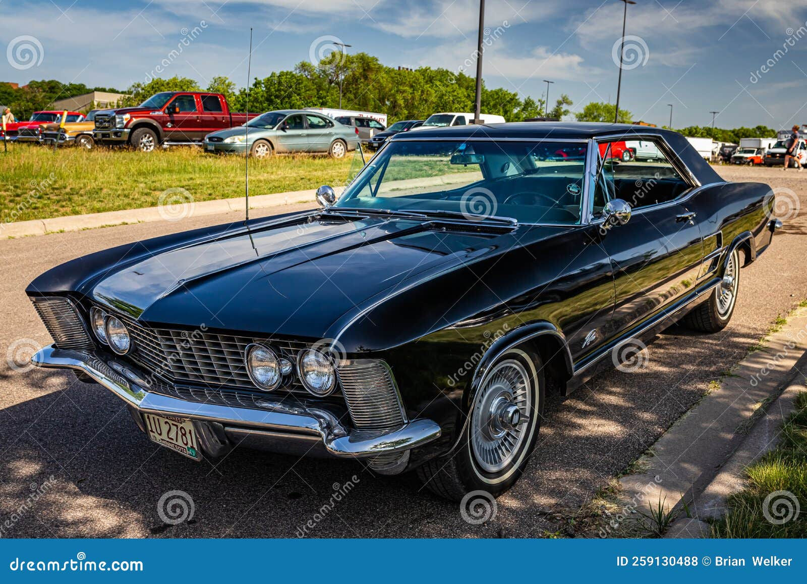 Wallpaper #Pam2KZMBMYaX5LKBAdSU227 1963 Buick Riviera Hardtop Coupe Editorial Stock Photo Image of