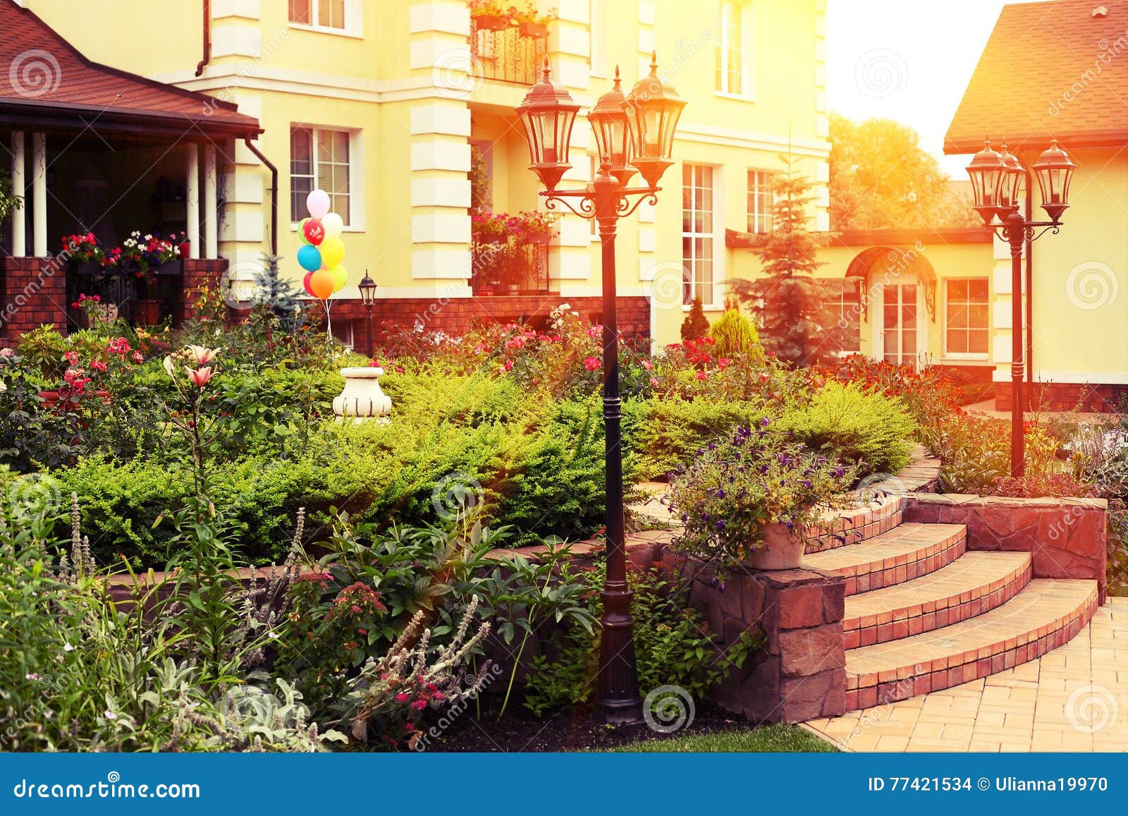 Wallpaper #yWj9H5MBSpphPi3-hyzx159 Beautiful Mansion House Country Porch Stock Photo Image of Grass