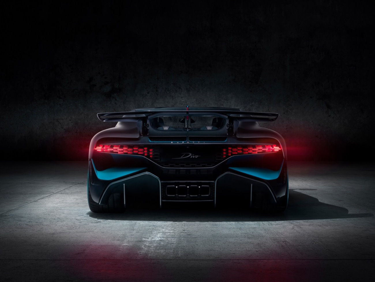 Wallpaper 14FC3 Bugatti Divo Un Chiron Tuneado De 5 Millones De Euros HD Wallpaper 14FC3