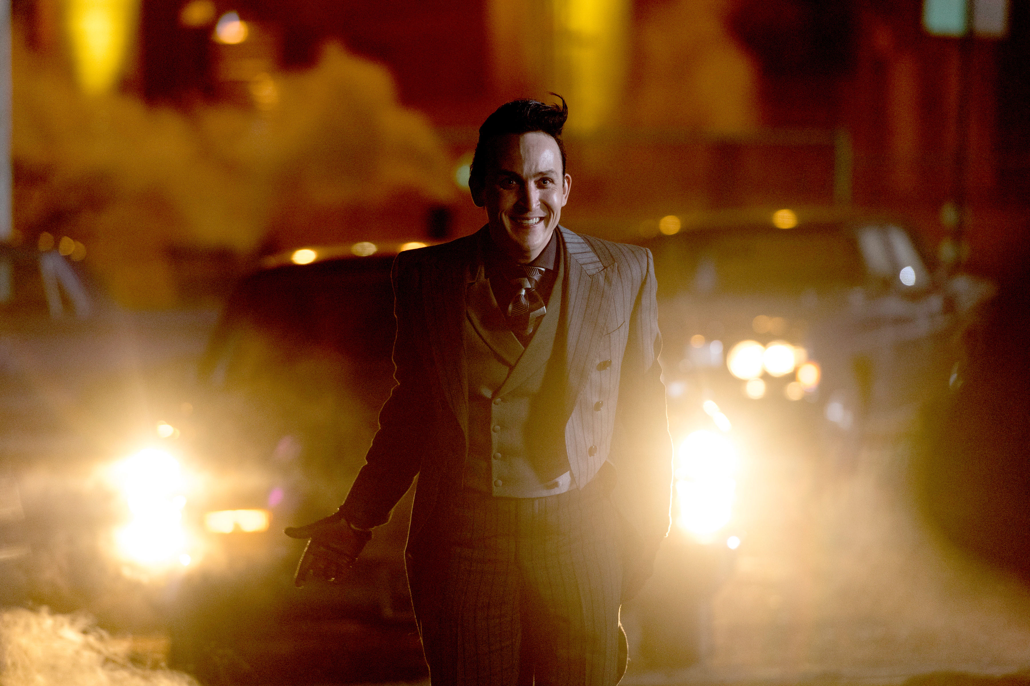 Wallpaper #c3279I4Bnwiau_P68RDK1 Gotham Season 4 Robin Lord Taylor as Penguin Wallpaperhd TV Shows