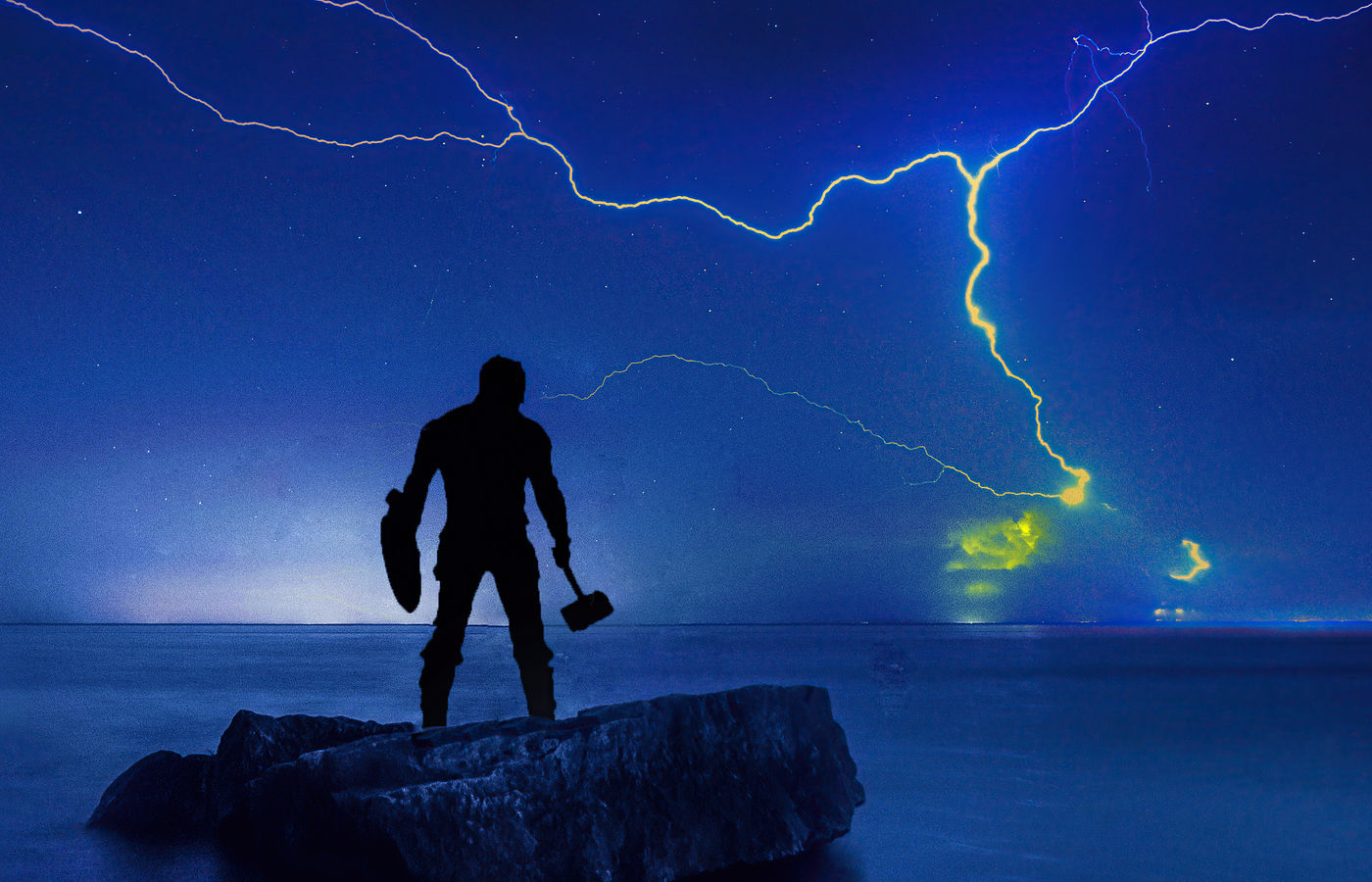 Wallpaper #B70BF Captain America Surrounded by Lightning from Thors Hammer