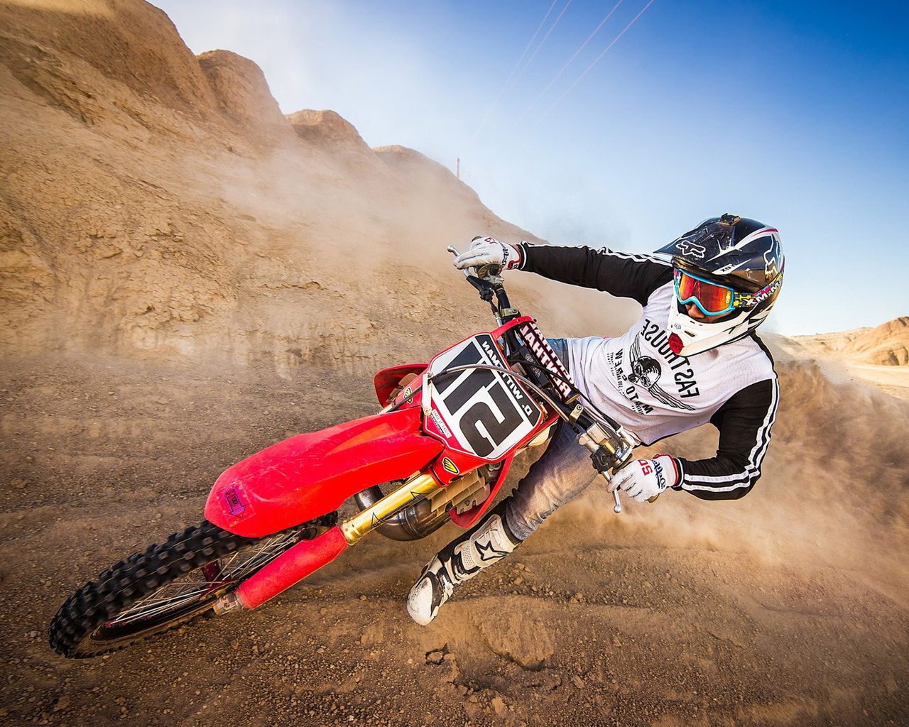 Wallpaper #3mjsFZMBSpphPi3-wAnL254 Dirt Bike Wallpaper 4K Motocross Wallpaper HD Race Stunt Dirt Bike HD