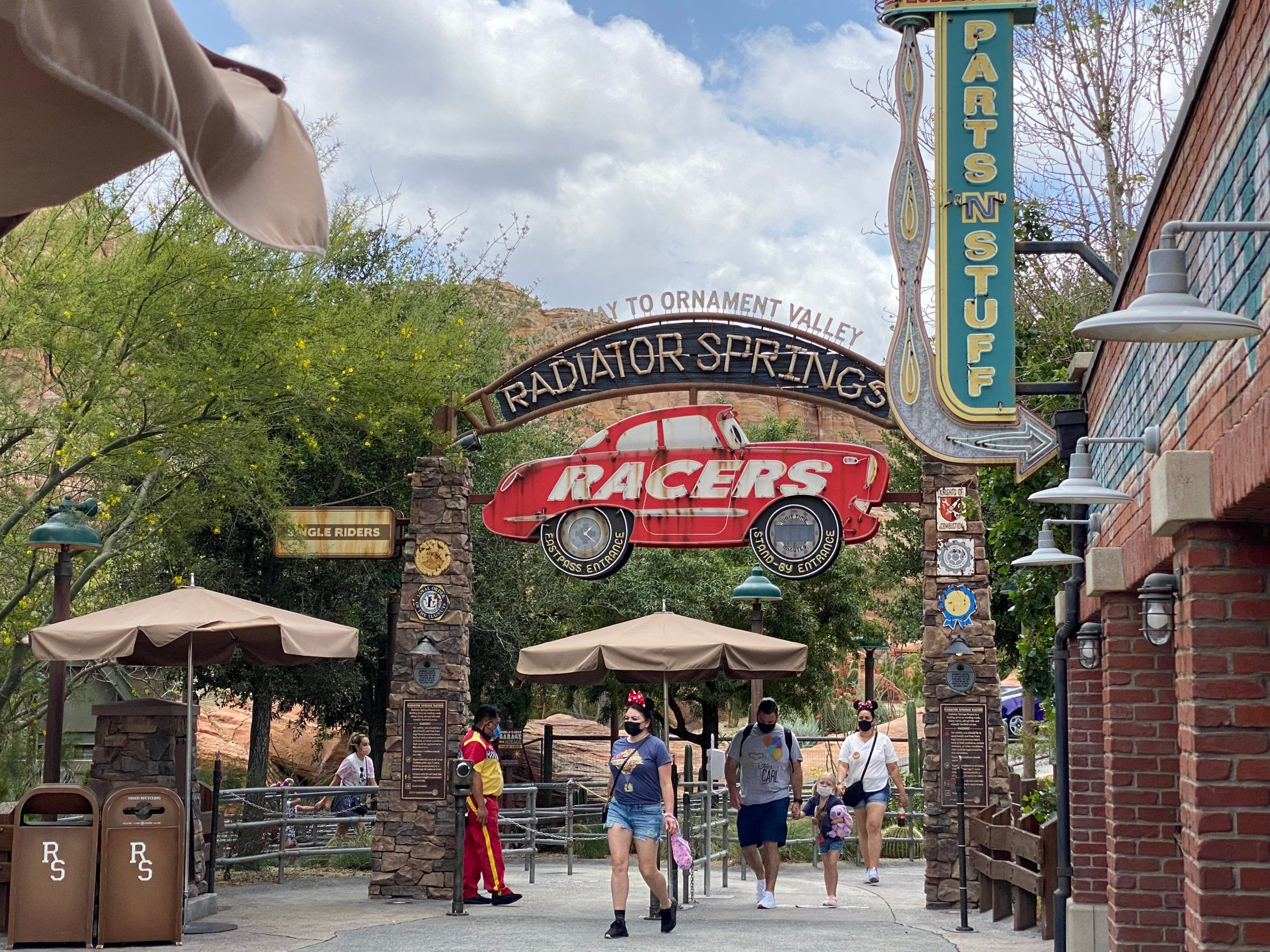 Wallpaper #adb5a Our Exclusive Review of Radiator Springs 500 the Characters the Die