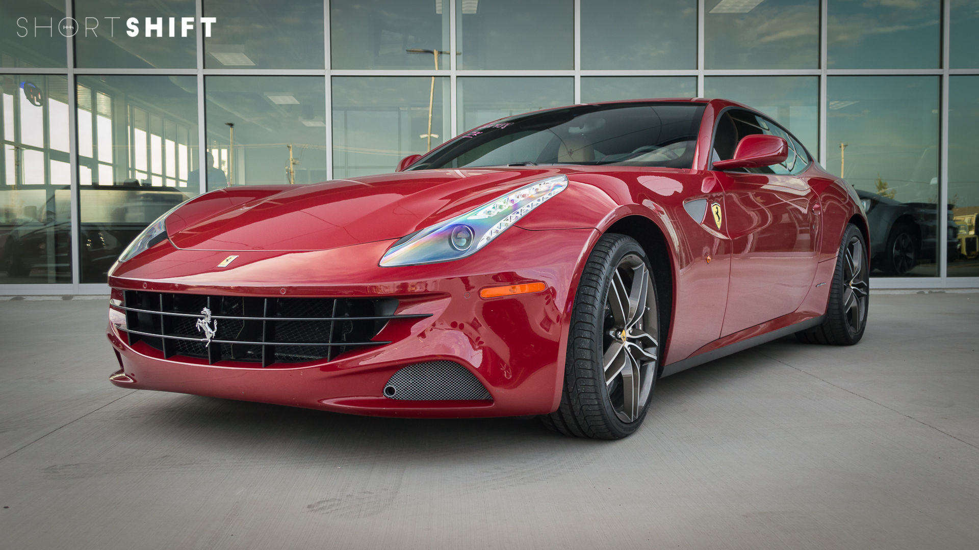 Wallpaper #zUWmkI4B7YBJg1BVB50b19 Wallpaper Ferrari Ff
