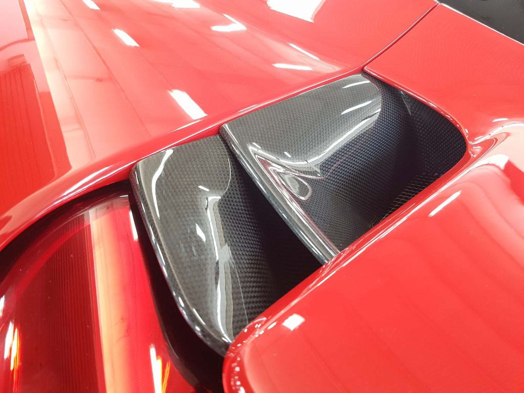 Wallpaper #Kn3o9I4Bnwiau_P6MxH555 Ferrari 488 Pista Carbon Engine Upper Air Duct Sforza