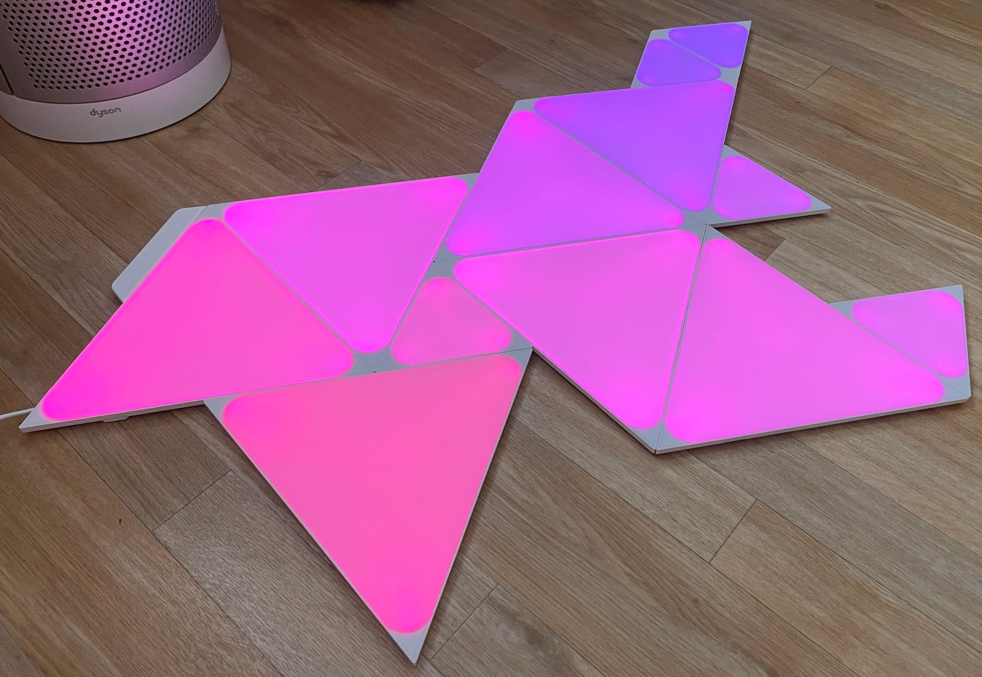 Wallpaper #ime4ApMBSpphPi3-D7BO199 Review Nanoleafs Homekit Connected Triangle and Mini Triangle Light