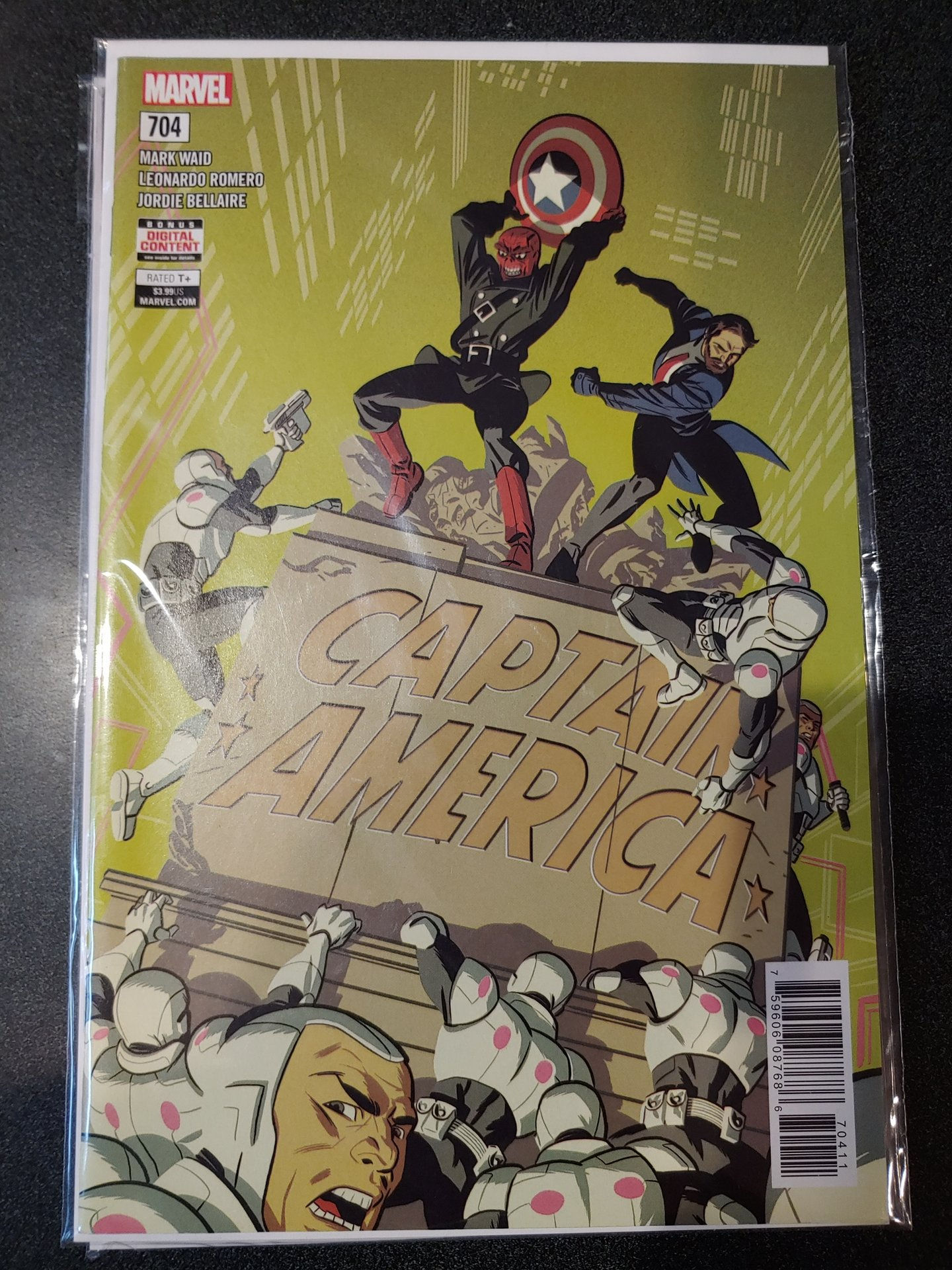 Wallpaper #nmf8B5MBSpphPi3-LMhQ286 Captain America 704a Cho Variant Comic Books Modern Age Hipcomic
