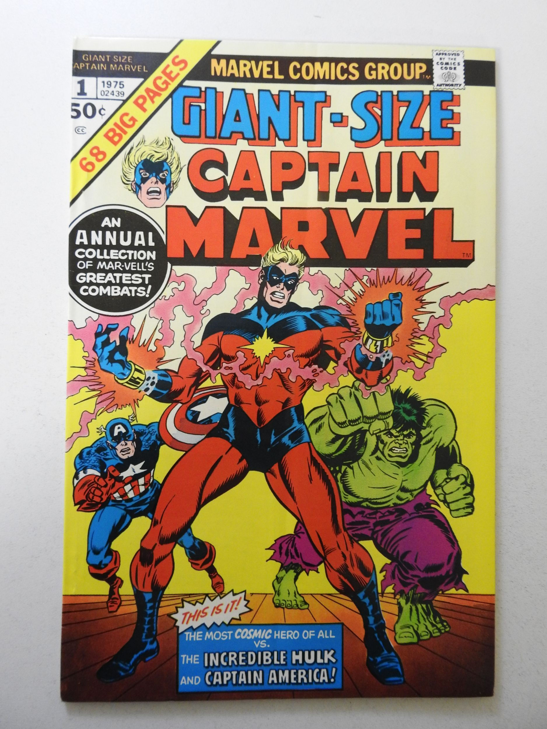 Wallpaper #V2fm7pIBSpphPi3-Tl-v350 Giant Size Captain Marvel 1975 Fn Condition Comic Books Bronze