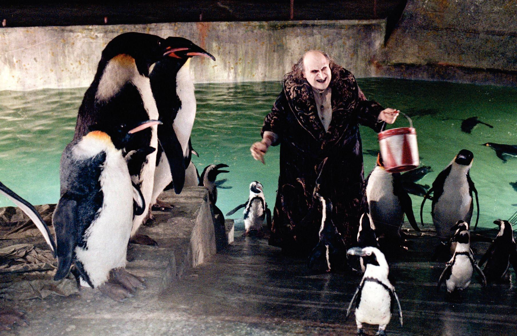Wallpaper #4OqgVJMBlwTYPL186Qvw267 Movie Review Batman Returns Fernby Films