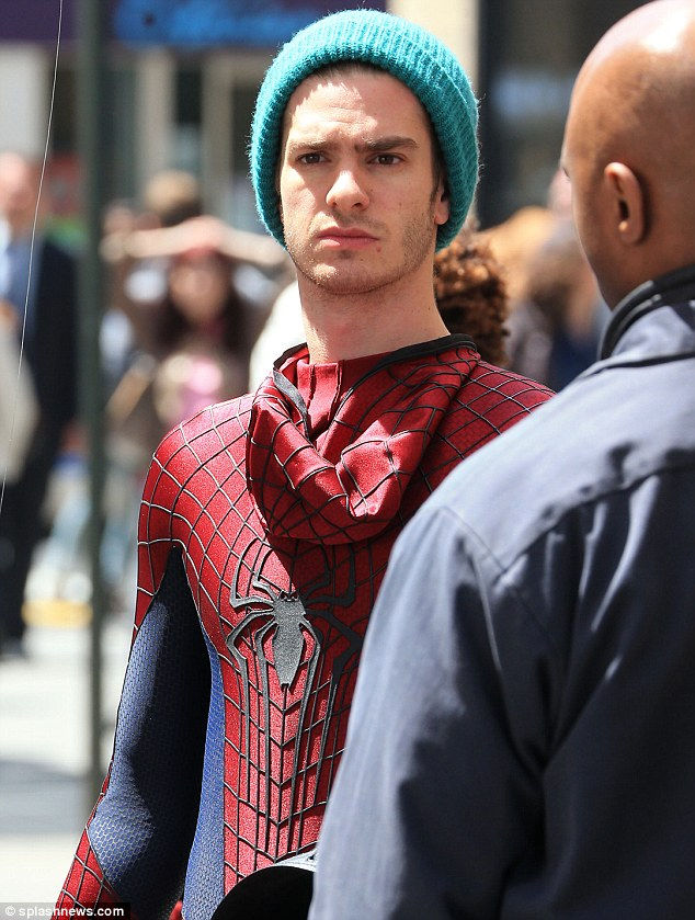 Wallpaper #N7mT3pIBJvJKYCmEBAaA13 The Amazing Spider Man 2 Set Images and Video Feature Jamie Foxx and