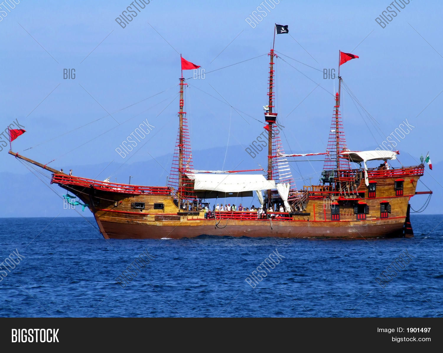 Wallpaper #MqeTMpMBlSzal8H1n9tJ188 Modern Pirate Ship Image Photo Bigstock