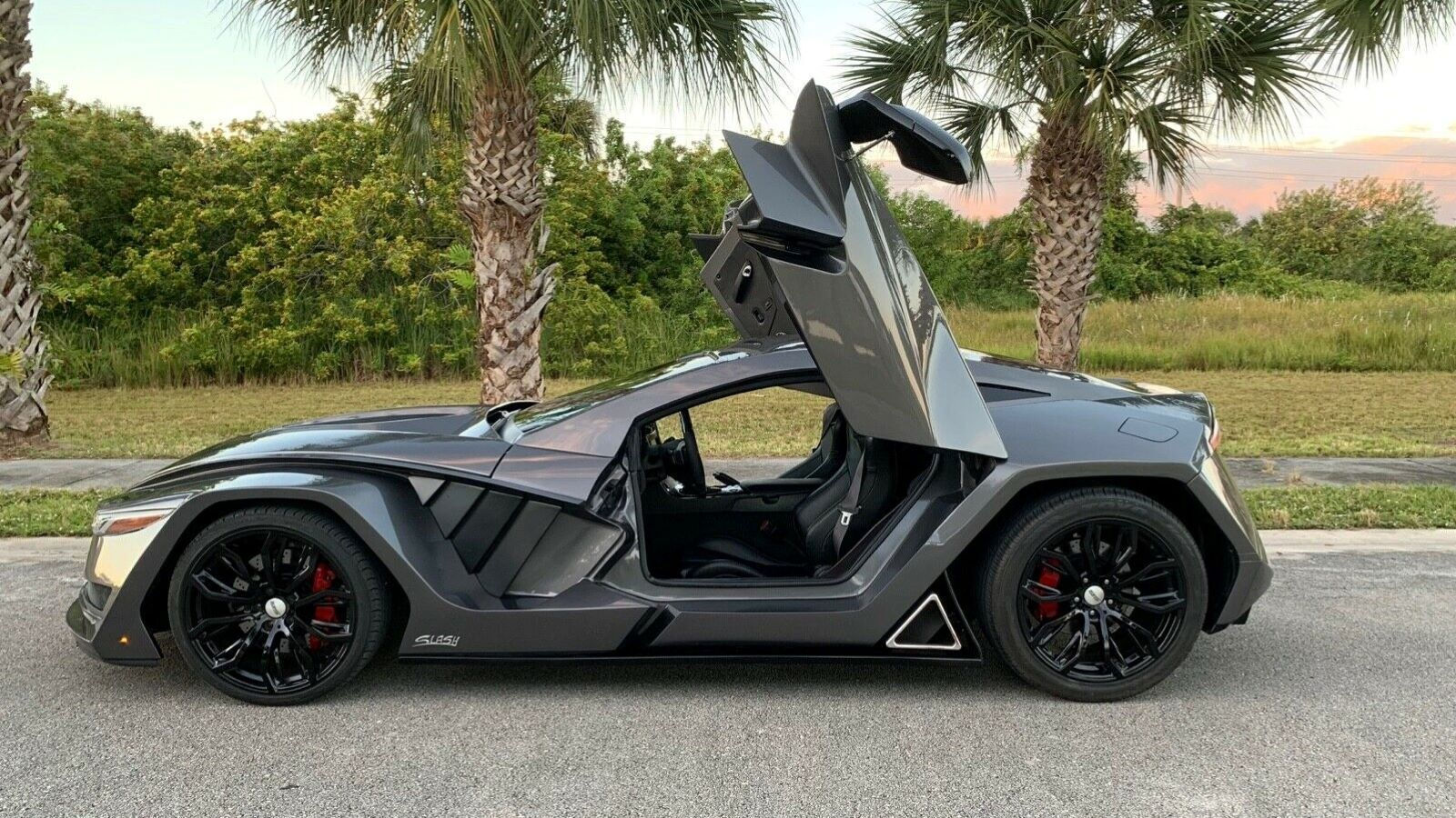 Wallpaper #6xnVHY8BtGB6xQ78andb22 Wild Custom C6 Corvette Has Some Batman Ties Corvetteforum