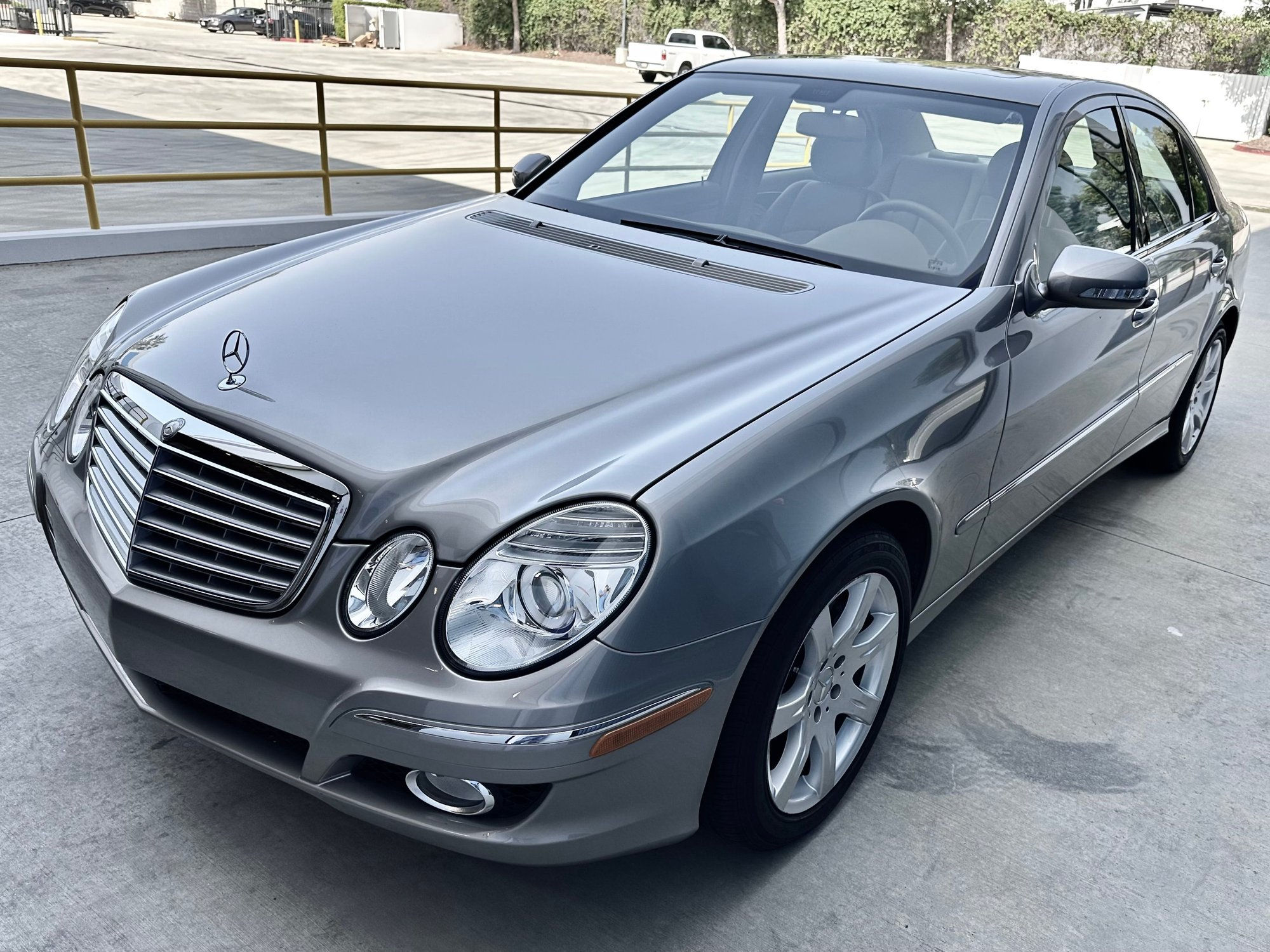 Wallpaper #YLjS1pIBJvJKYCmE6ODC438 2007 E350 Sedan 14k Miles Value 6speedonline Porsche Forum and
