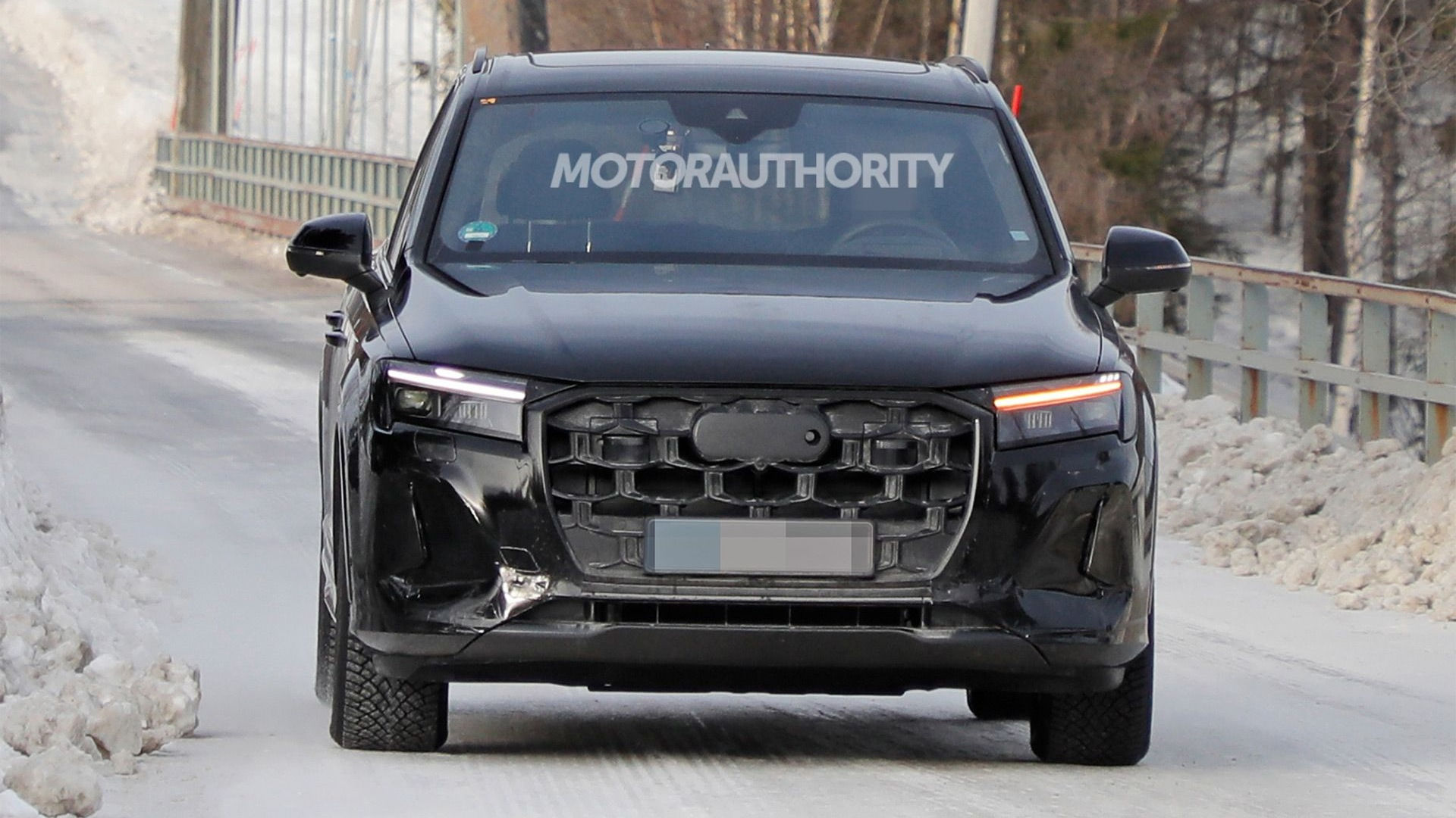 Wallpaper #RWcH7JIBSpphPi3-3lBs215 2024 Audi Q7 Spy Shots and Video