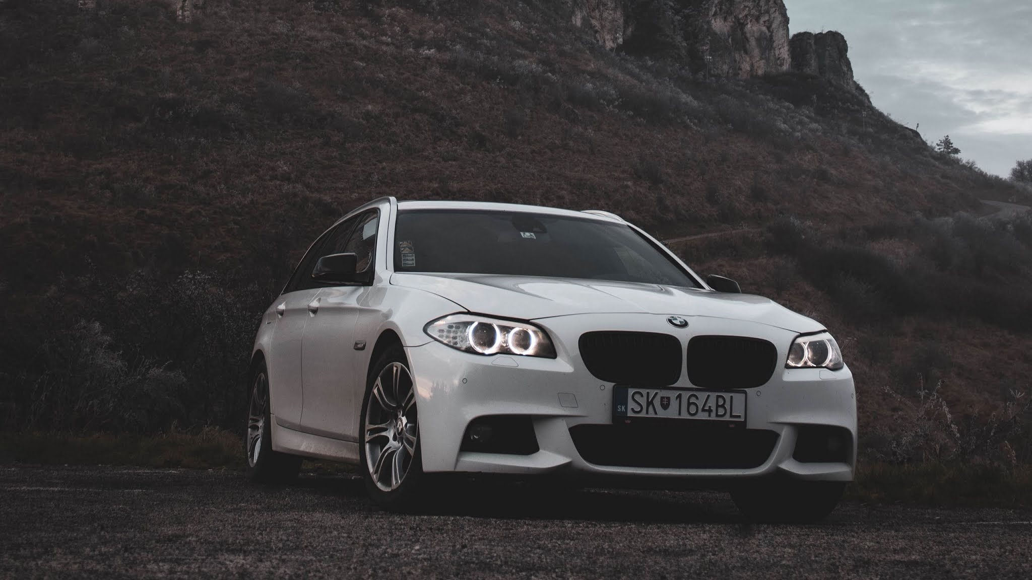 Wallpaper #eWi3FpMBSpphPi3-Hwzv148 HD Wallpaper BMW Front View Rock Nature
