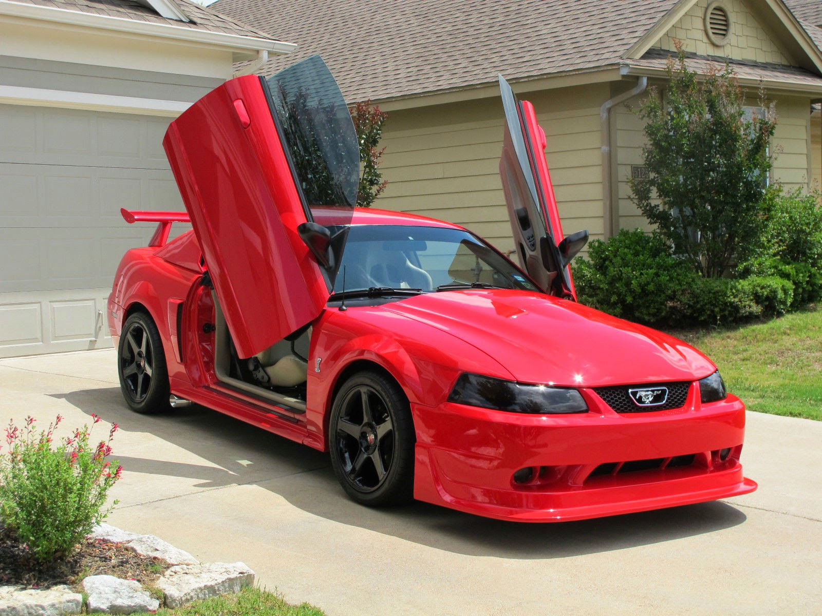 Wallpaper #N2guIJMBSpphPi3-eC0j197 Custom 2004 Ford Mustang