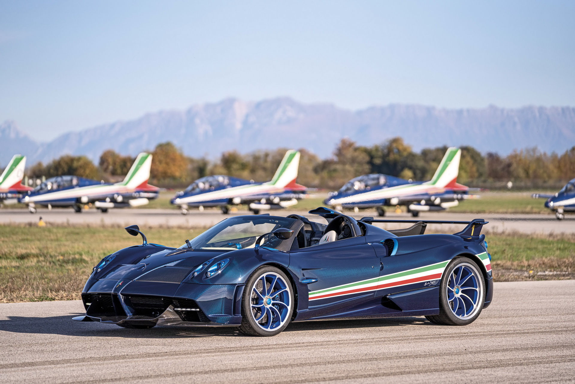 Wallpaper #u2fDApMBSpphPi3-orAs276 Agamemnon Pagani Huayra Tricolore
