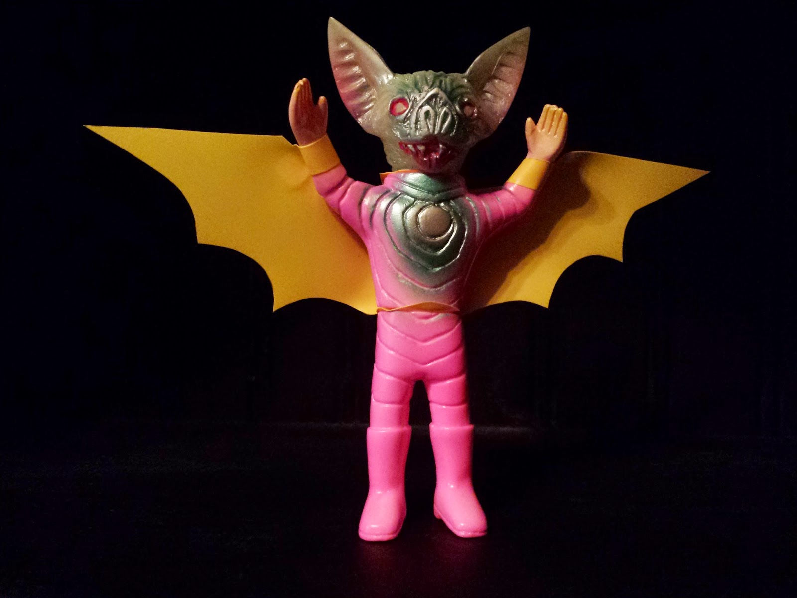 Wallpaper #hmeI95IBSpphPi3-uIae258 Super Vinyl Toy Review the Galaxy People Halloween Galaxy Bat