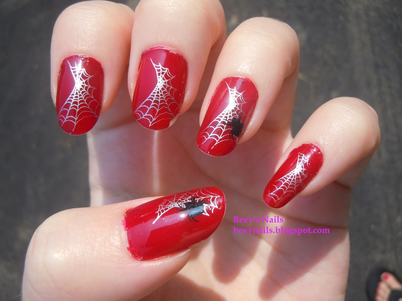 Wallpaper #tWgrGZMBSpphPi3-wxVR481 Bevys Nails Spider Webs on Red