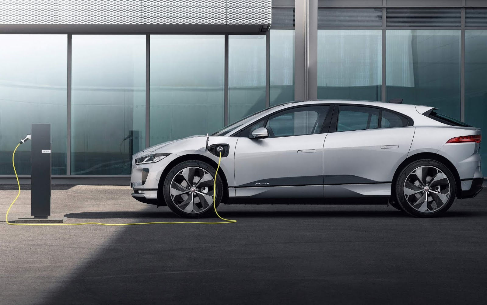 Wallpaper #Y337844Bnwiau_P6gw6c26 Jaguar I Pace SUV Eletrico Ganha Sistema De Carga Rapida