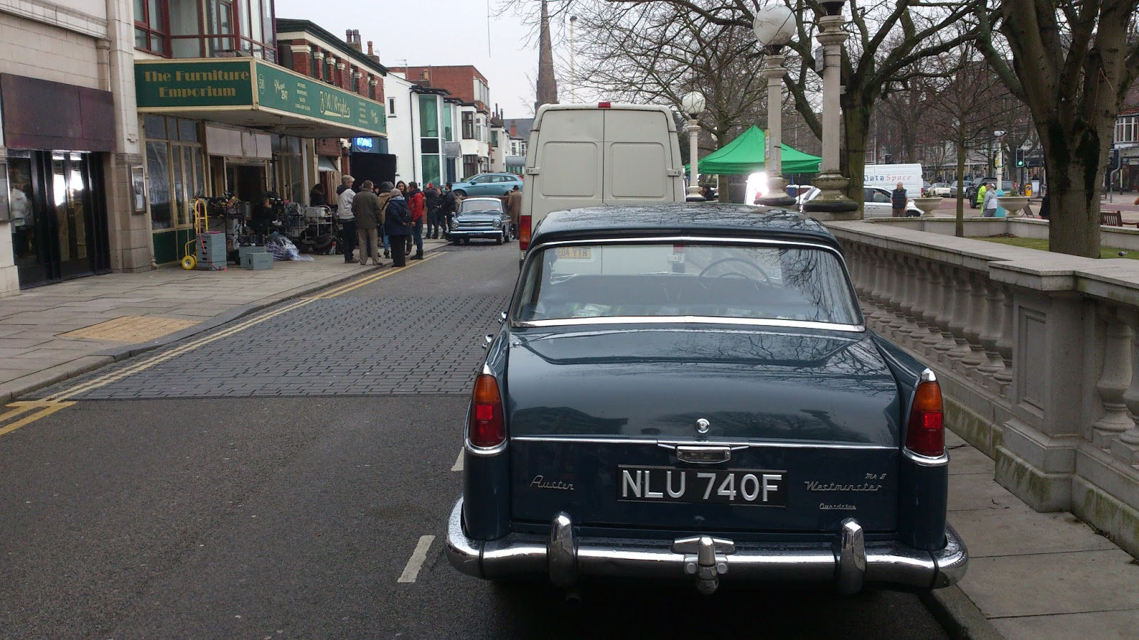 Wallpaper #40BMMZMBJhL2WPbaYsWg294 Life on Cars Classic Cars Take Over Southport Street for Retro Film Shoot