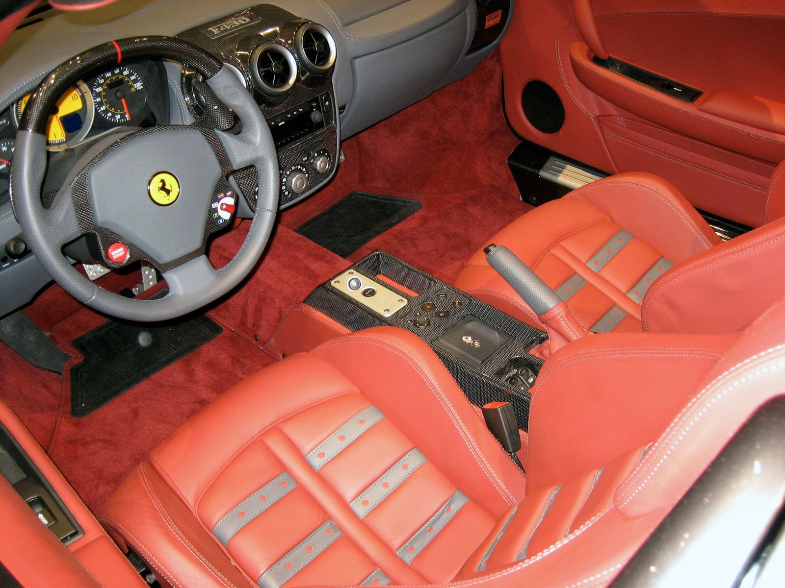 Wallpaper #XeoGU5MBlwTYPL18JAqm75 Ferrari Interior Car Models