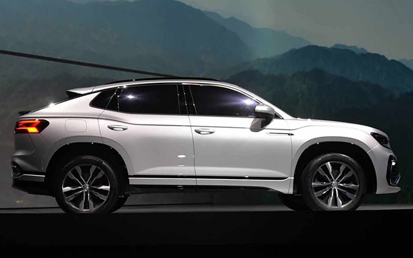 Wallpaper #1Li915IBJvJKYCmEVOQ137 Volkswagen SUV Concept Coupe Apresentado Em Shanghai