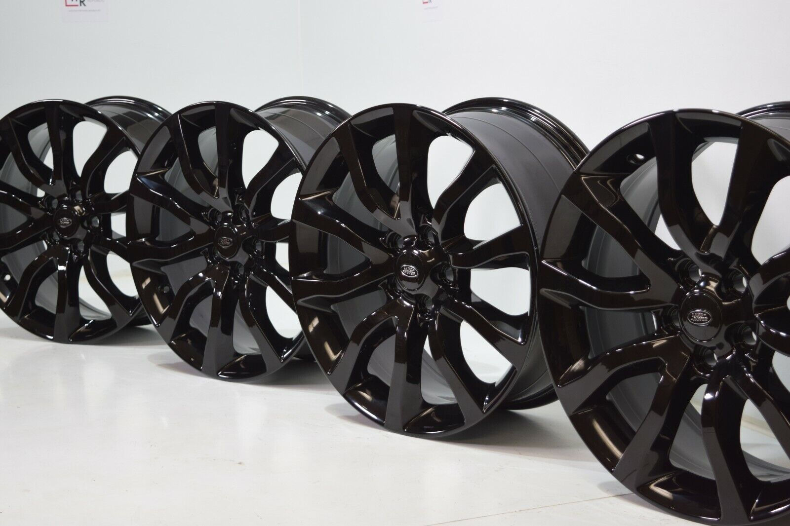 Wallpaper #8zXYlJcBk_lpvpal-5fD112 2022 Range Rover Black Rims