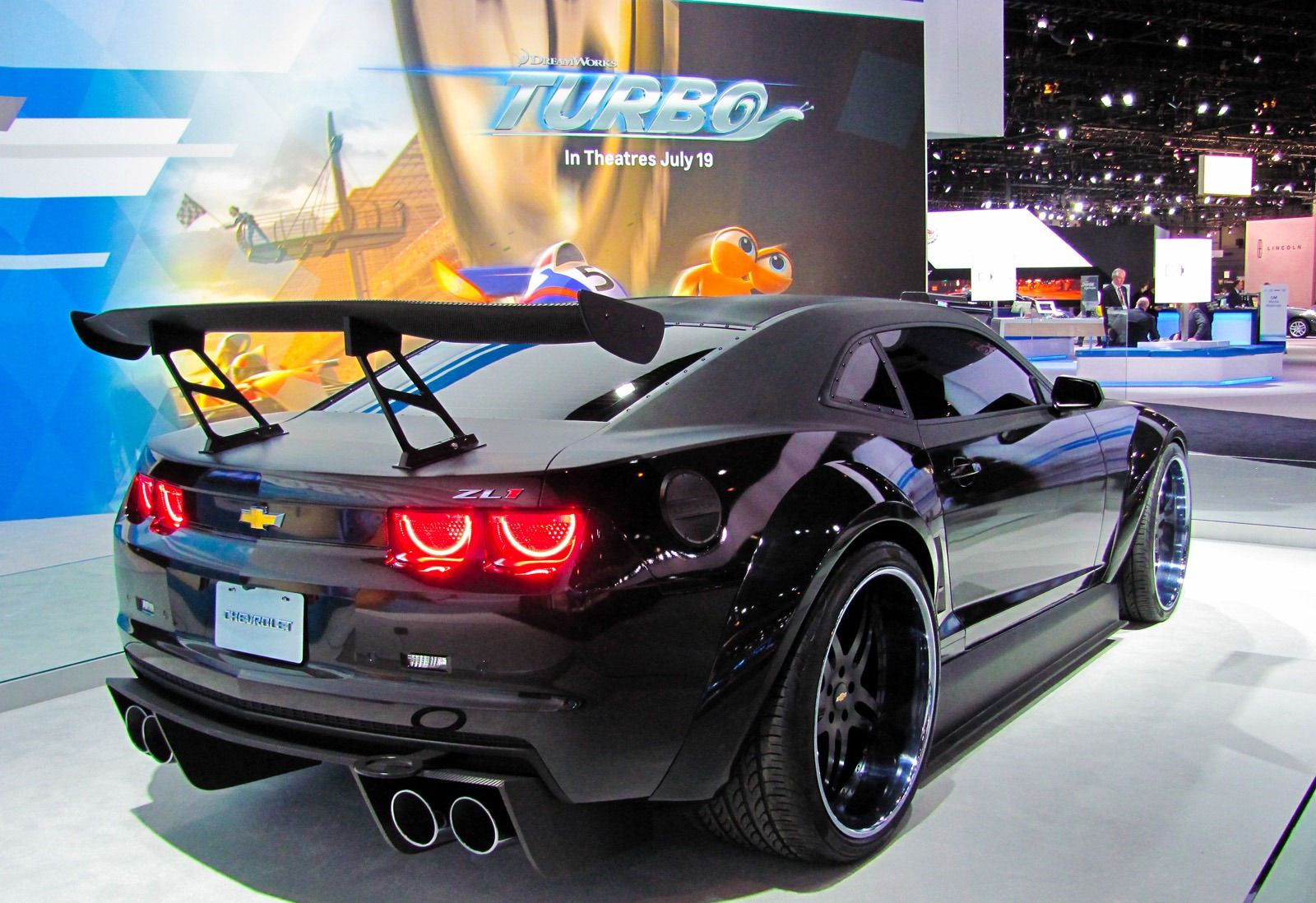 Wallpaper #VnQ6xo4B_8f4nGFaznEi37 Chevrolet Camaro Overdone for Turbo the Movie