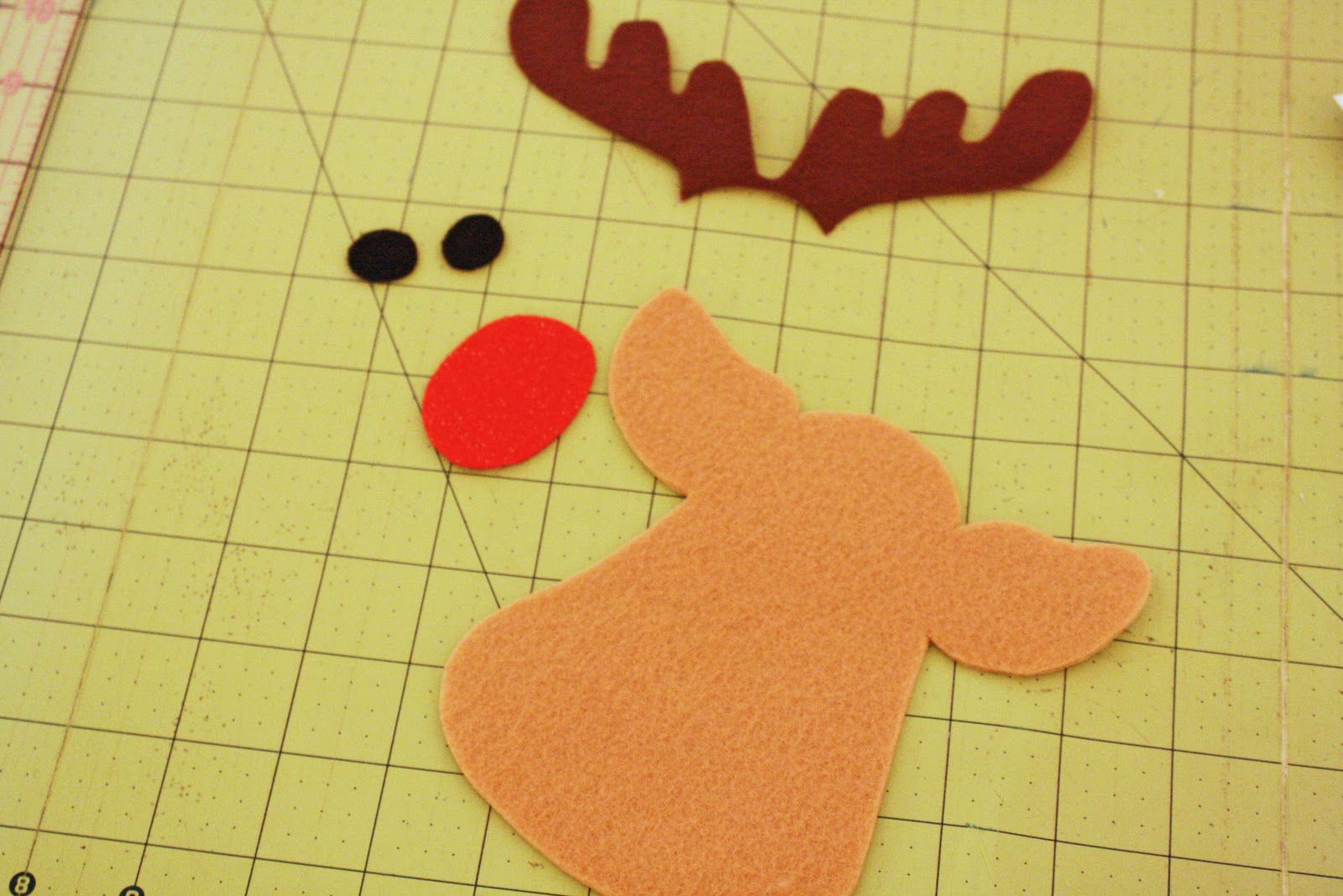 Wallpaper #1WfB-JIBSpphPi3-ior0137 Reindeer Face Template Printable Prntblconcejomunicipaldechinugovco