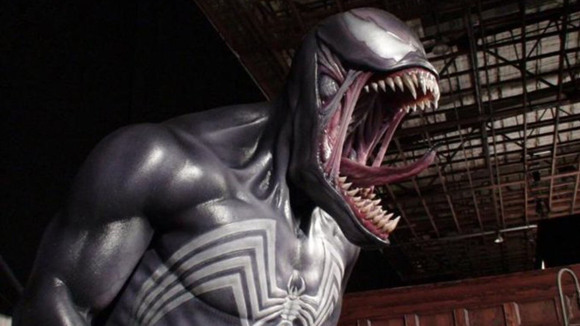 Wallpaper #5mf97ZIBSpphPi3-R1pb320 Check Out the Original Animatronic Venom from Sam Raimis Spider Man 3