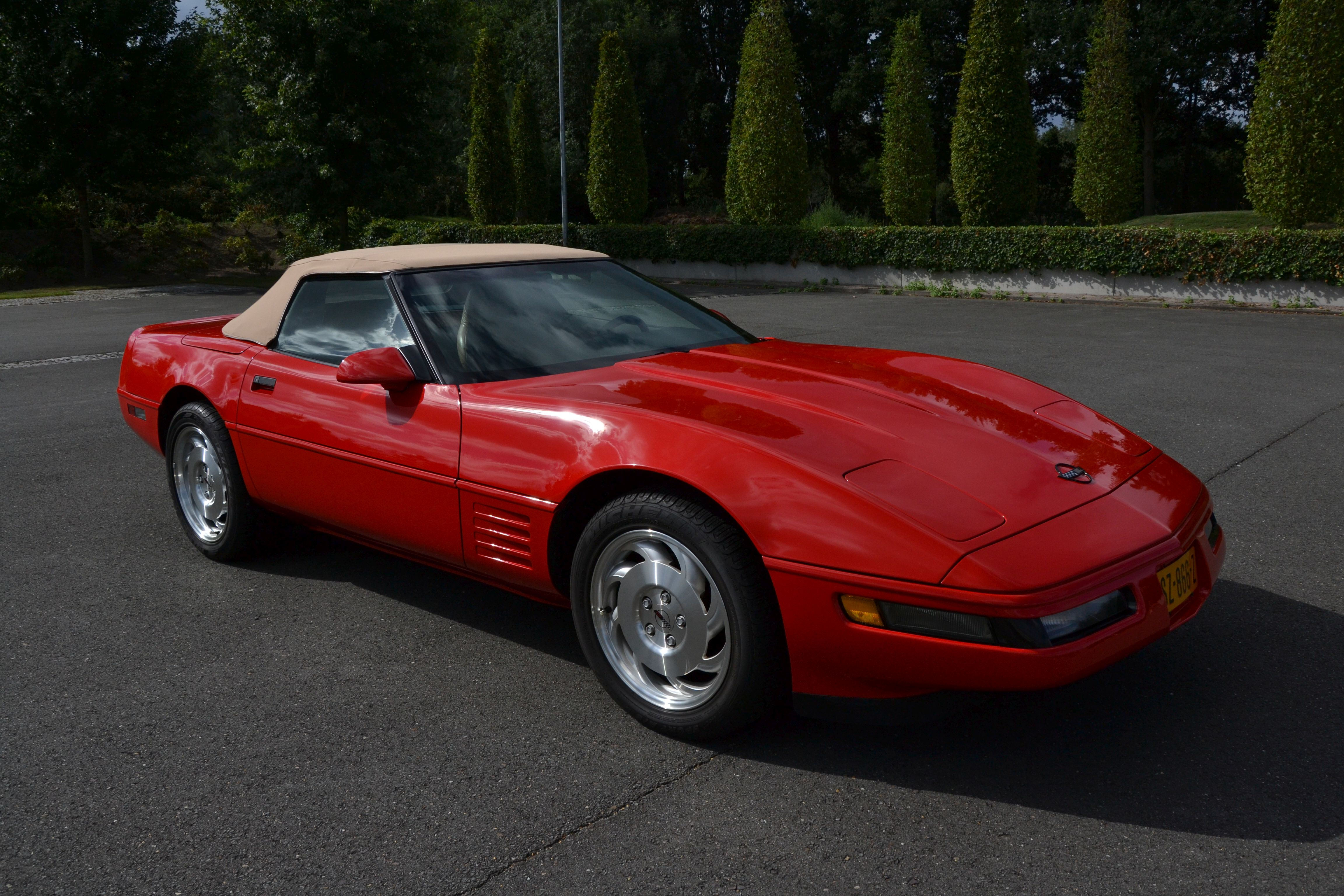 Wallpaper #-Gd-AZMBSpphPi3-aqp5135 Classic Park Cars Chevrolet Corvette C4 Lt1