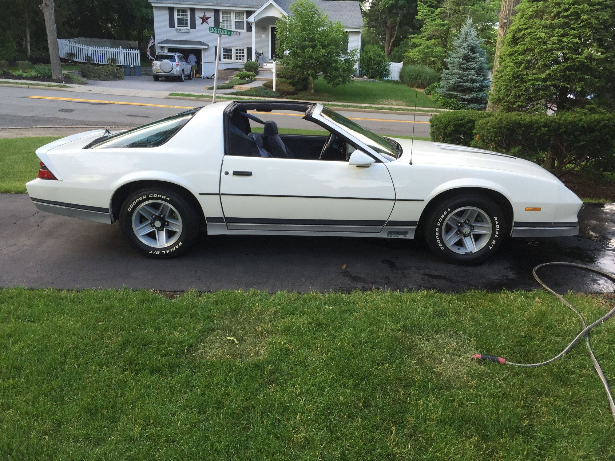 Wallpaper #GmfDBZMBSpphPi3-yr5s89 New Jersey Sold 1984 Chevrolet Camaro Z28 50l Ho V8 5 Speed T Tops