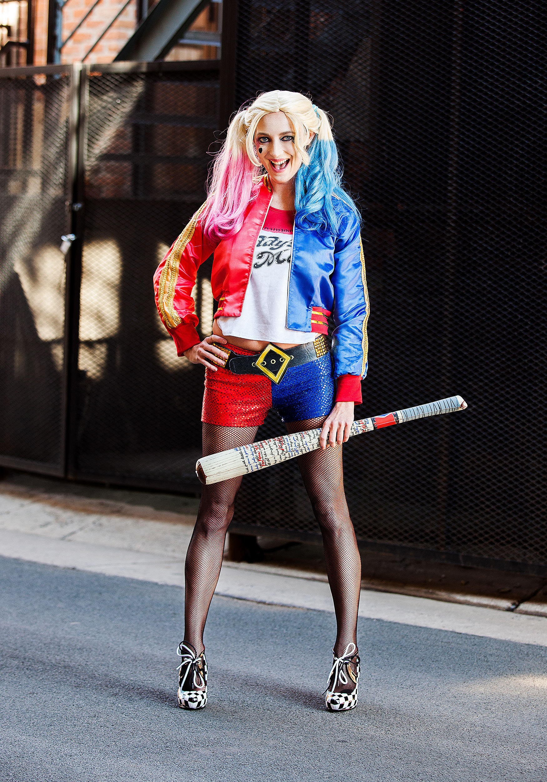 Wallpaper #YWcr-5IBSpphPi3-CZPD339 Margot Robbie Costume Harley Quinn Art