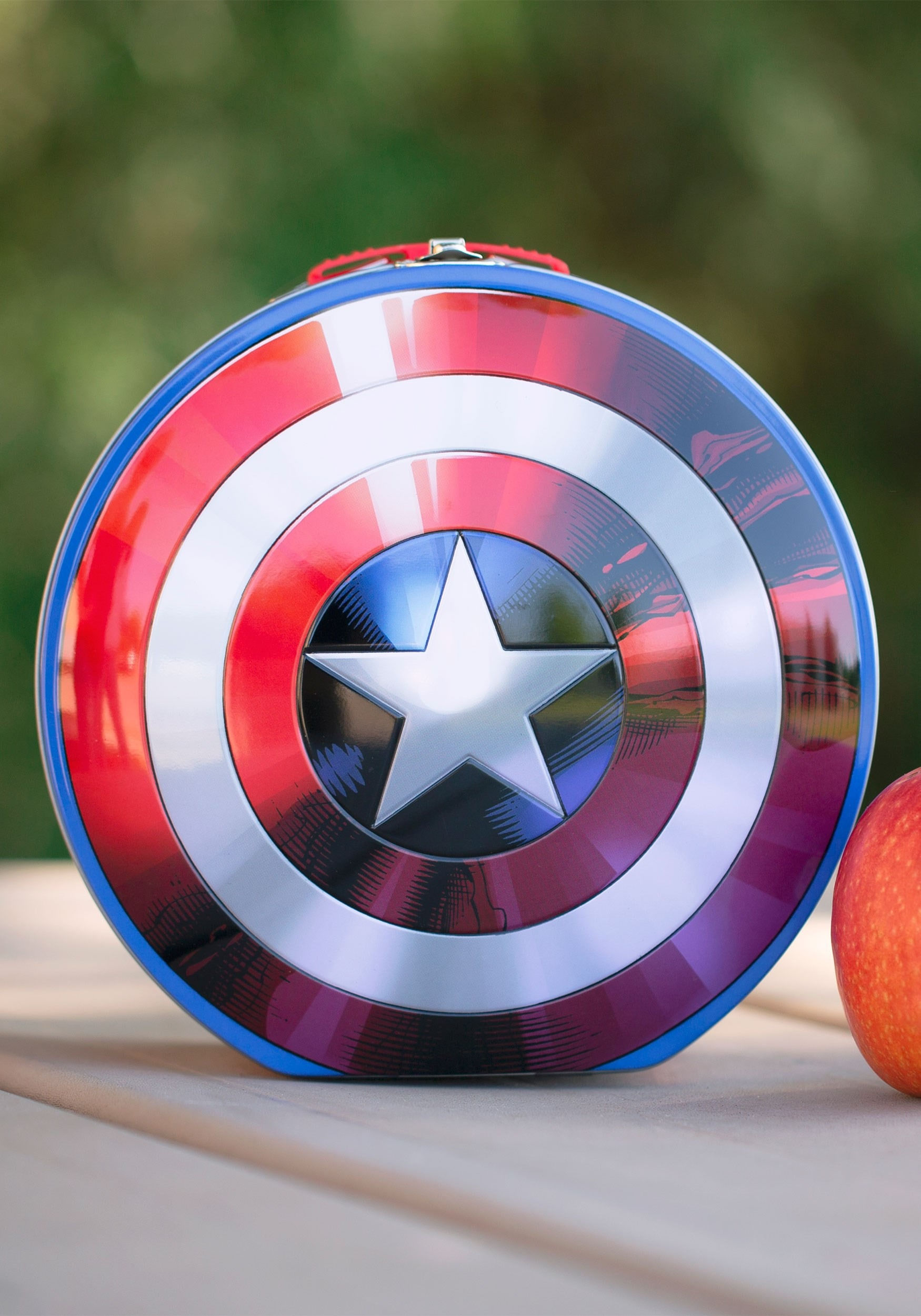 Wallpaper #4jG8NZMB5zzyi_yY2lc340 Marvels Captain America Shield Shaped Tin Tote